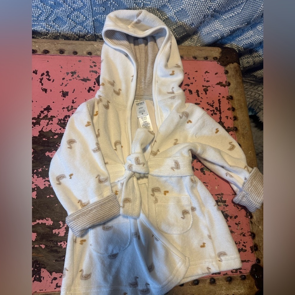 LOT of 2 bath cover ups MODERN MOMENTS CARTERS sz 0-18 mo Gender Neutral - NEW - Picture 6 of 8